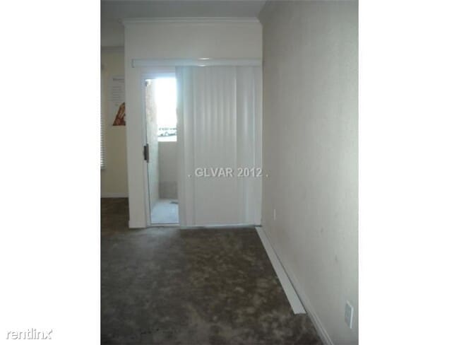 Building Photo - 4400 S Jones Blvd