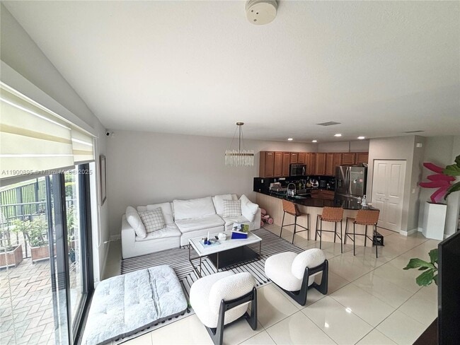 Building Photo - 401 NE 194th Ln