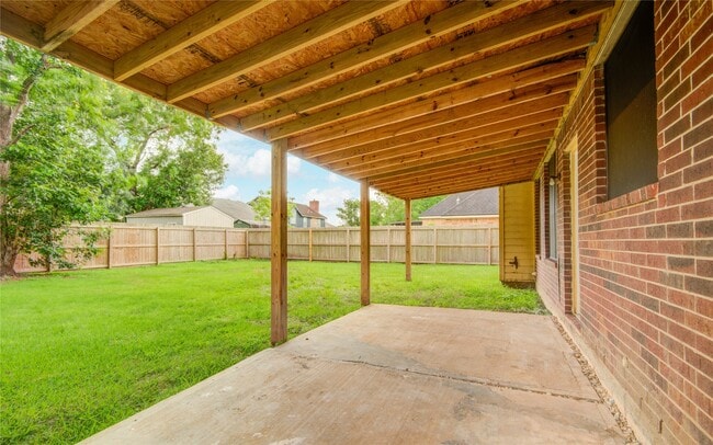 Building Photo - 107 Mango St