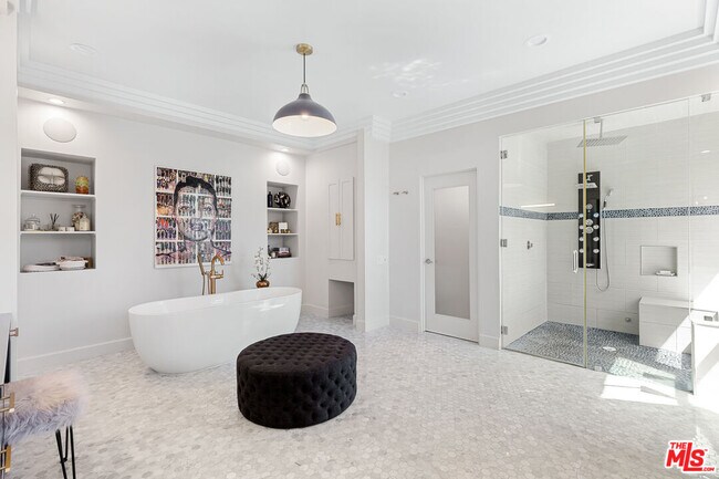 Building Photo - 3866 Alta Mesa Dr