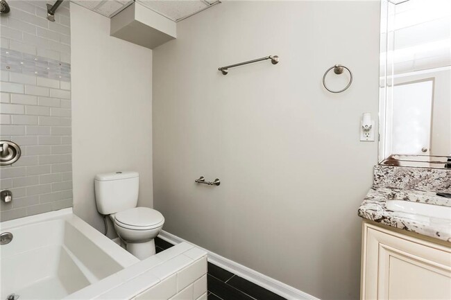 Building Photo - 2546 Verner Rd NW