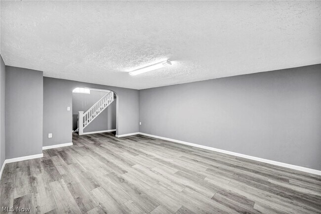 Building Photo - 16809 Scottsdale Blvd