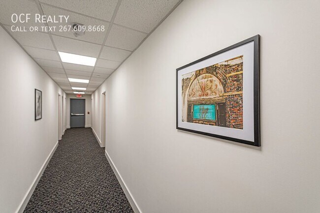 Building Photo - The Royal Theater Apartment Homes on South...