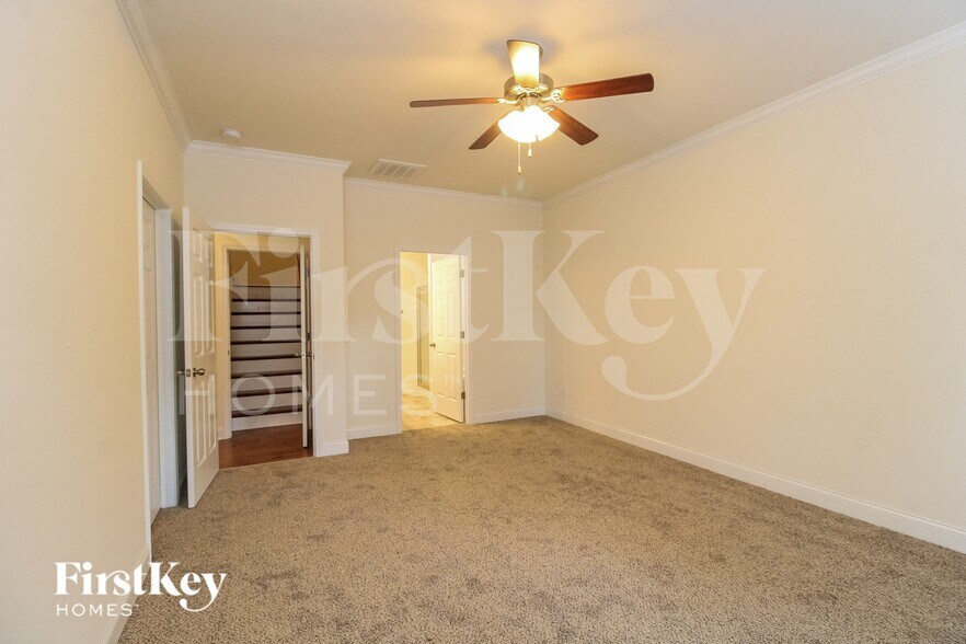 Building Photo - 4086 St Johns St