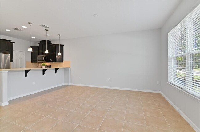 Building Photo - 2913 Windmill Dr