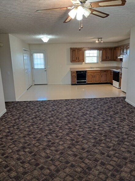 Building Photo - 650 Old Tellico Hwy N