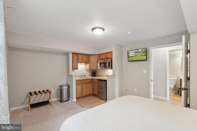 Building Photo - 10901 Spurlock Ct