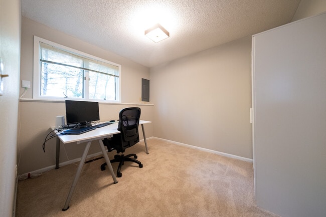 Building Photo - 3521 Widgeon Way