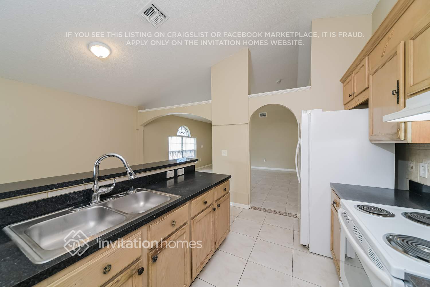 Building Photo - 2419 Parsons Pond Cir