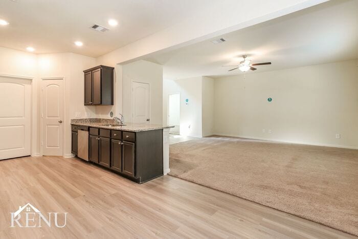 Building Photo - 10659 Lost aples Dr