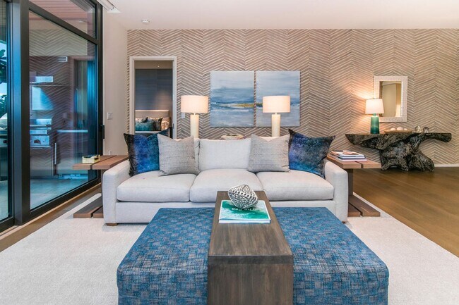 Building Photo - Park Lane Garden Suite