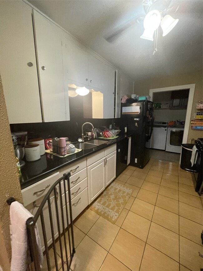 Building Photo - 119 Albacore Ave