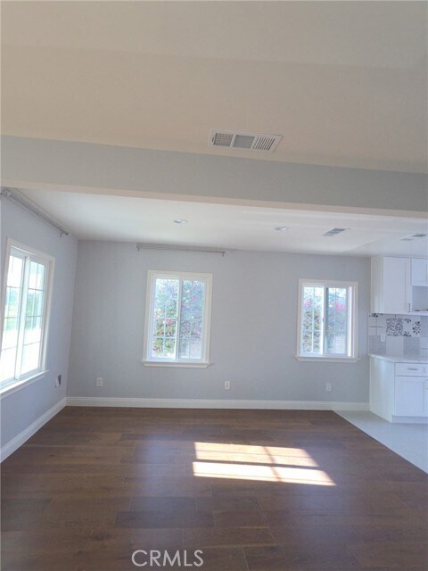 Building Photo - 5757 W 75th St