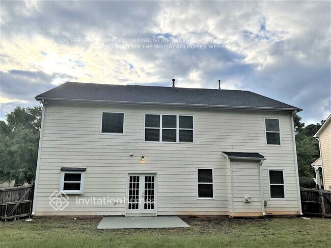 Building Photo - 2517 Mockingbird Ln