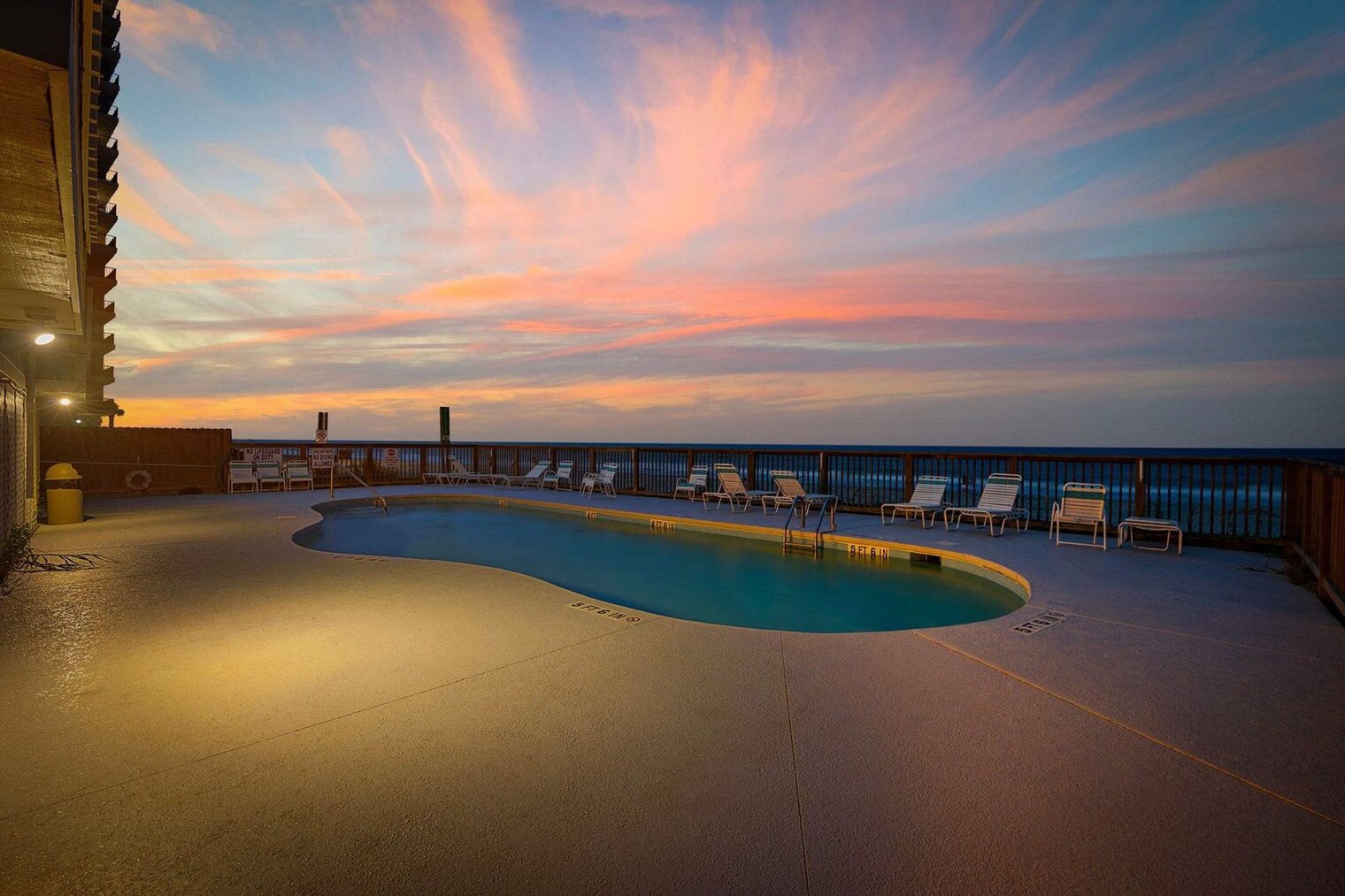 Building Photo - 824 N Waccamaw Dr