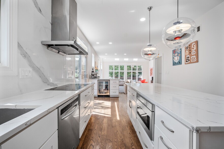 Kitchen - 7624 Wheatcroft Ct