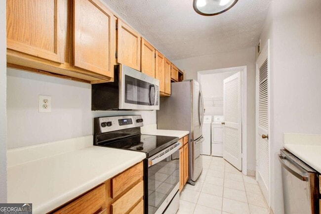 Building Photo - 805 Tuxworth Cir