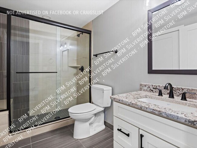 Building Photo - 1401 Walnut Blvd