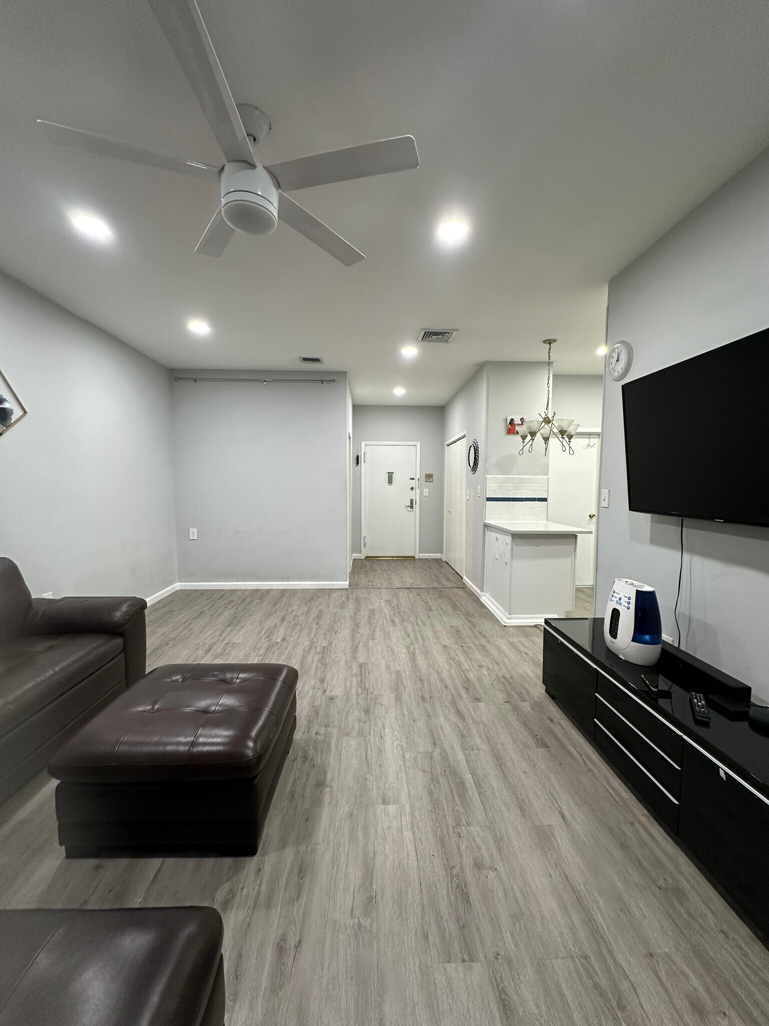 Building Photo - 75 Liberty Ave