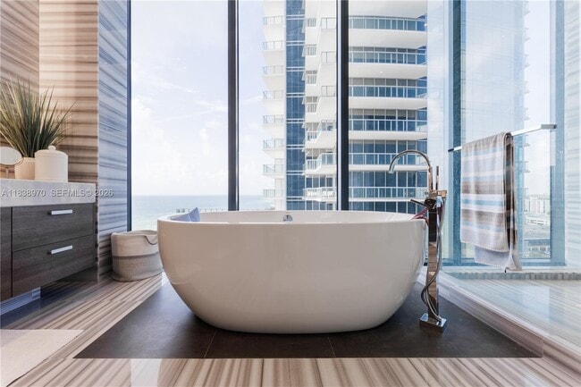 Building Photo - 17141 Collins Ave