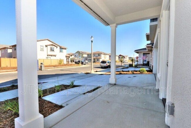 Building Photo - 716 Franklin St