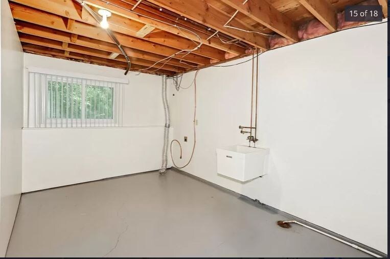 Building Photo - 1377 Hadley Ave N