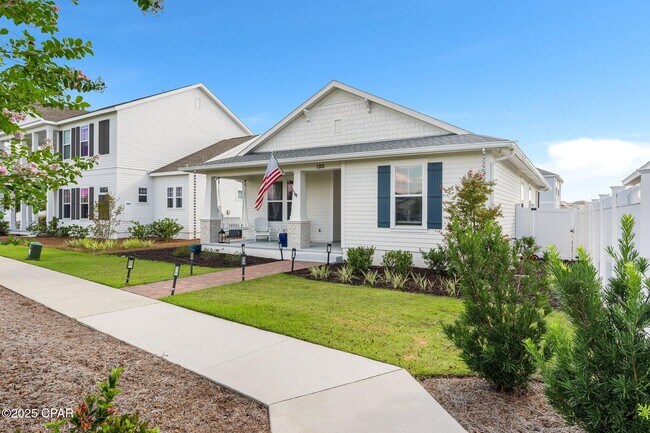 Building Photo - 1301 Savory Ct