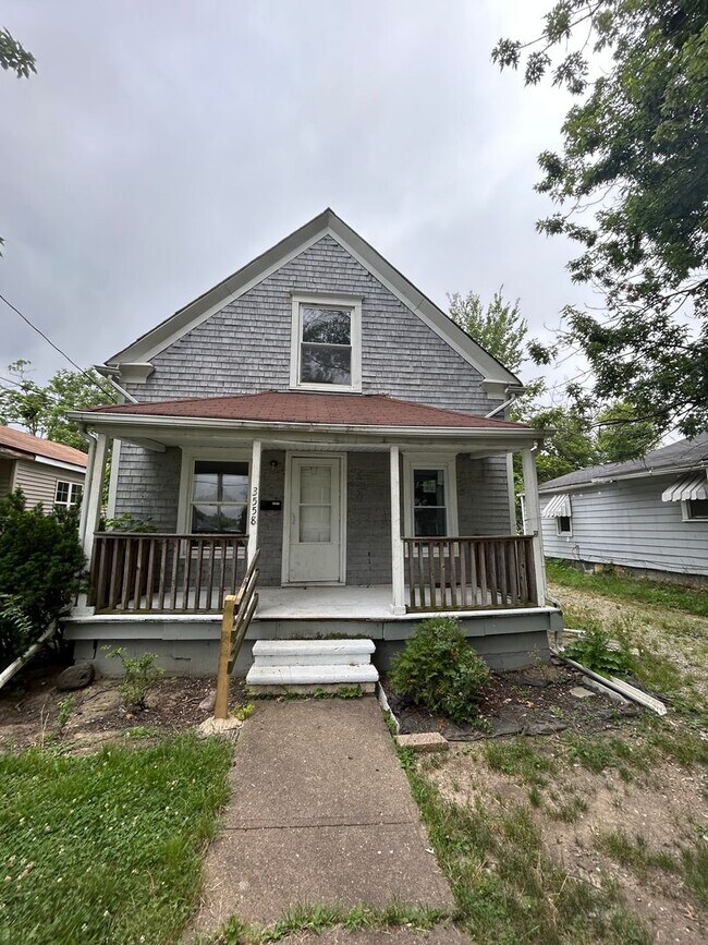 Building Photo - Coming Soon! Section 8 Accepted! Renovatio...