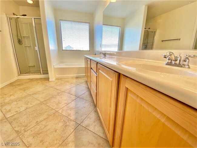 Building Photo - 6864 Owlet Ct