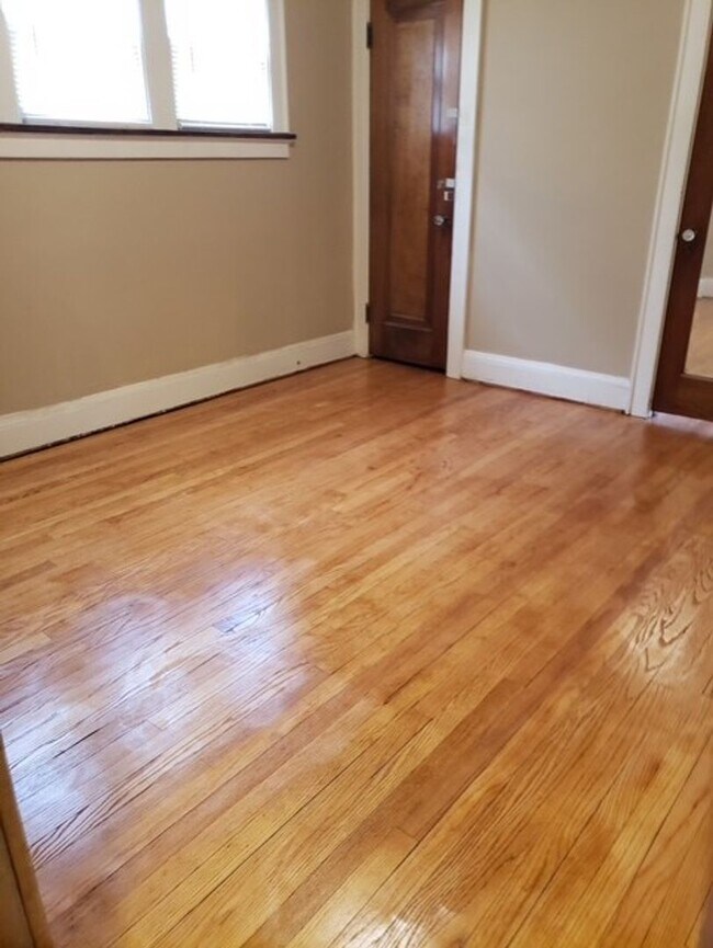 Building Photo - 2915N58thM