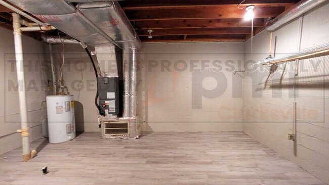 Building Photo - 452 Harper Rd