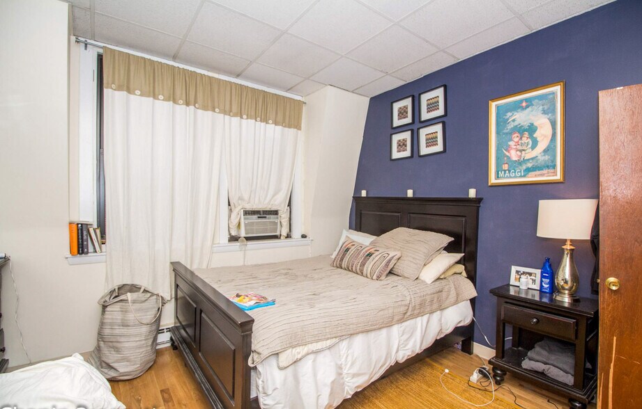 Building Photo - 217 Washington St