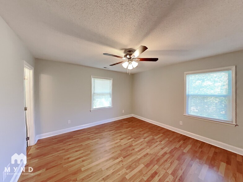 Building Photo - 12309 Rock Canyon Dr