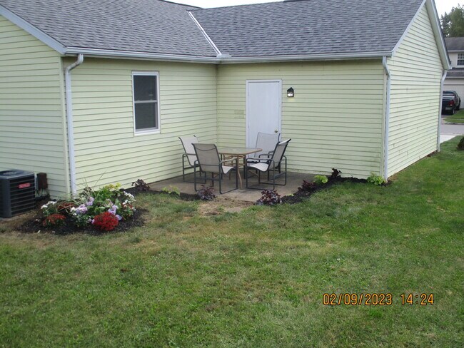Rear yard & Patio - 1638 Waterstone Ct