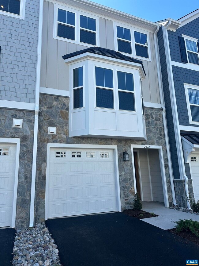 Building Photo - 2022 Calico Ct