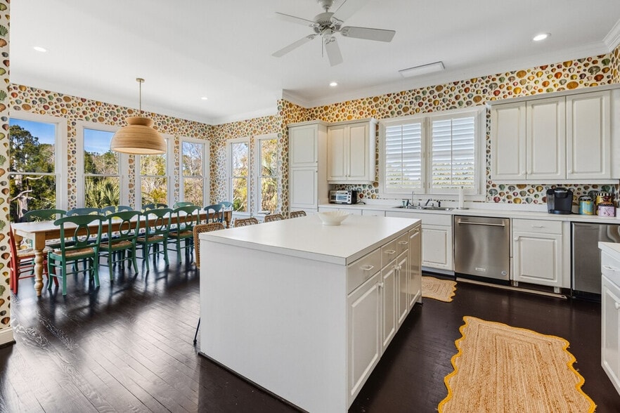 Building Photo - 64 Tradewind Ct