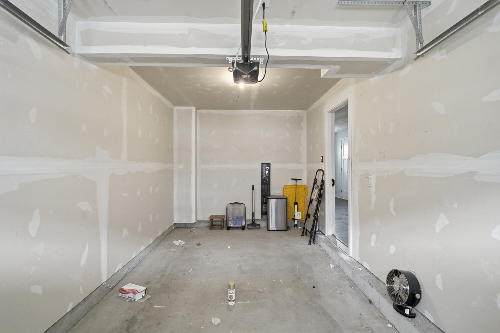 Building Photo - 9 Wentworth Ln