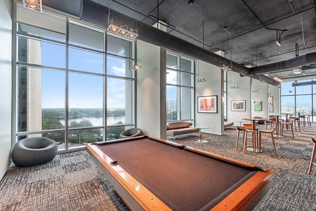 Building Photo - 150 E Robinson St