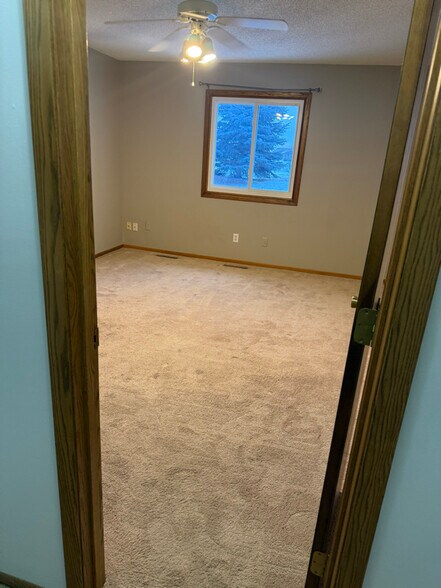 Building Photo - 14913 Echo Way