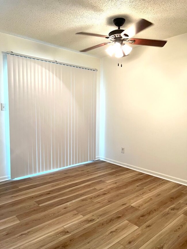 Building Photo - 8201 Terra Dr