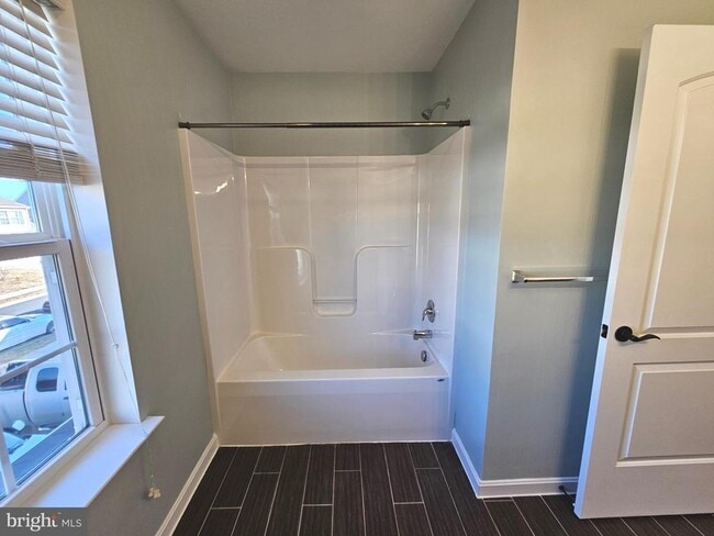 Building Photo - 269 S Marshview Terrace