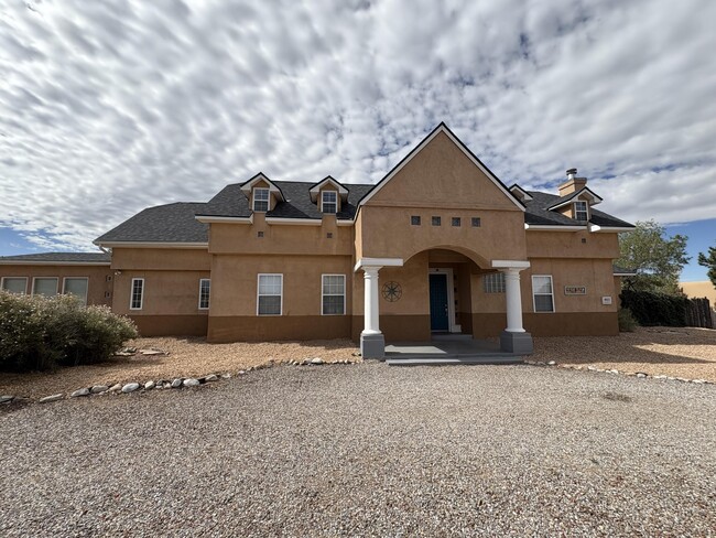 Building Photo - 8612 Eagle Rock Ave NE