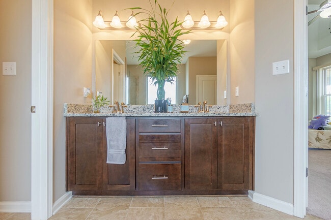 Building Photo - 13435 Lapstone Loop