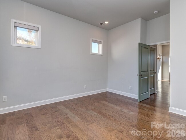Building Photo - 5862 Ardrey Kell Rd