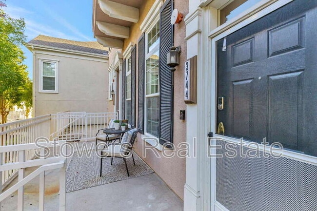 Building Photo - 3744 Whitworth Dr