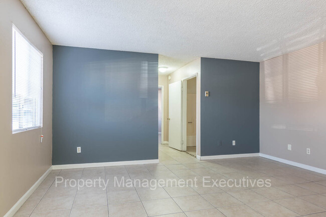 Building Photo - Nice 1 Bedroom Apartment