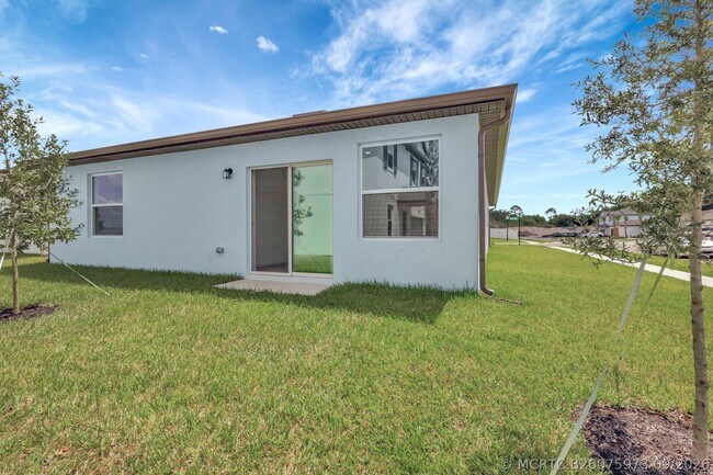 Building Photo - 5111 Montecristo Terrace