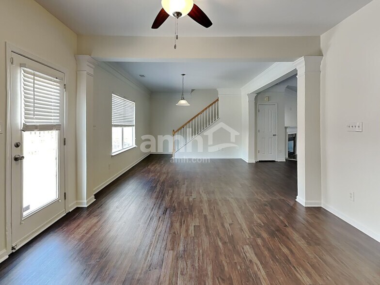 Building Photo - 3515 Herkimer Dr