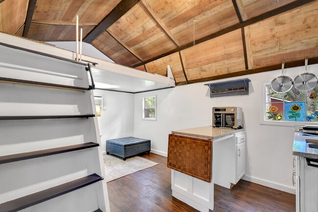 Building Photo - 4895 Ave D