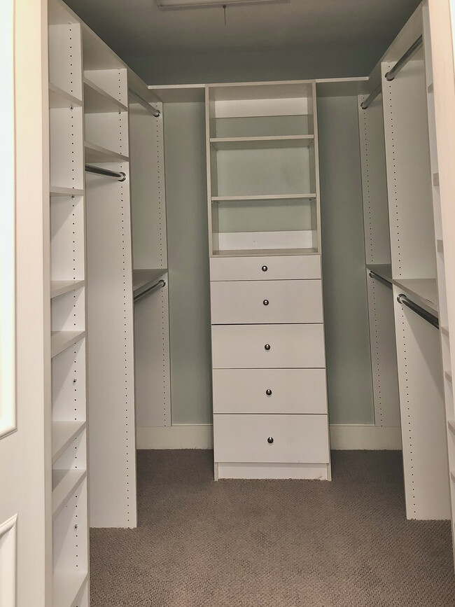 master walk-in closet - 400 Live Oak Rd